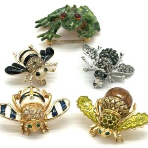 Joan Rivers Gold and Black Bee Brooch